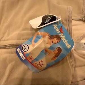 Ann Michell 1041 Titi High Compression Knee Length Shapewear Beige Size L - NWT